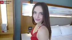 Reproducir Porno Con Una Jovencita Que Solo Piensa En Pollas Grandes