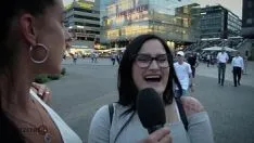 Oynat Xxx Şehirden Ve Köyden Romantik Ama Köyden Olan Daha İyi