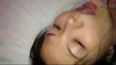 Reproduzir Duas meninas tentam sentir a experiência lésbica