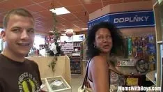 Play Porn Film In Romanian With A Mature Woman With Tattoos