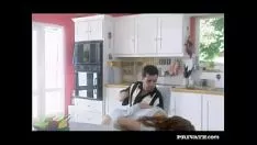 Reproducir La polla solo eyacula en su culo.