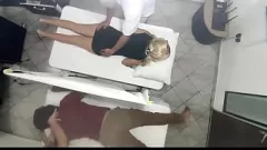 Jouer Il culo perfetto della moglie latina ripreso durante la sessione di massaggio di coppia
