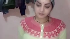 Abspielen Heißer indischer Bhabhi Radha786 in intensiven Hardcore Cowgirl und Doggystyle Sex
