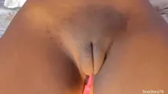 Reproducir La intensa sesión en solitario de Sexystacy7: burlas de aficionados con su coño regordete