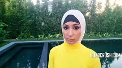 Reproducir Hijab Wearing Stepsis Experiences Cock por primera vez - porno de la familia Taboo