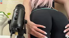 Reproduzir Real adolescente webcam ASMR com arranhões intensos