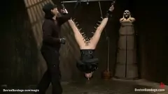 Reproduzir Bondage BDSM Session: Hardcore Anal Play com vibrador e sexo áspero