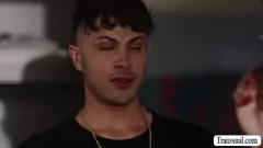 Jouer TS TS Stepomom viene a nudo da figliastro